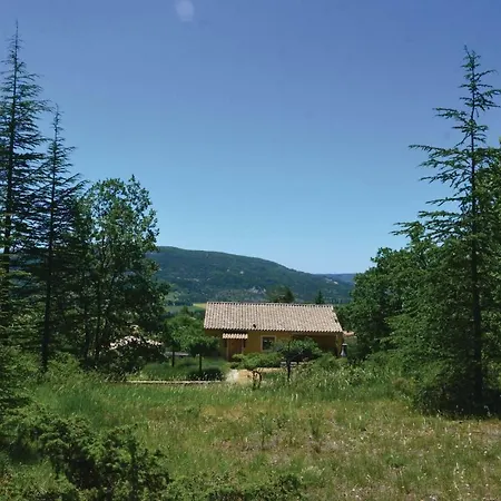 Prázdninový dům Four-bedroom Holiday In St. Etienne Les Orgues Saint-Étienne-les-Orgues