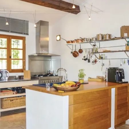 Four-bedroom Holiday In St. Etienne Les Orgues Prázdninový dům